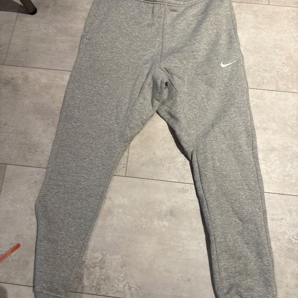 Nike joggers